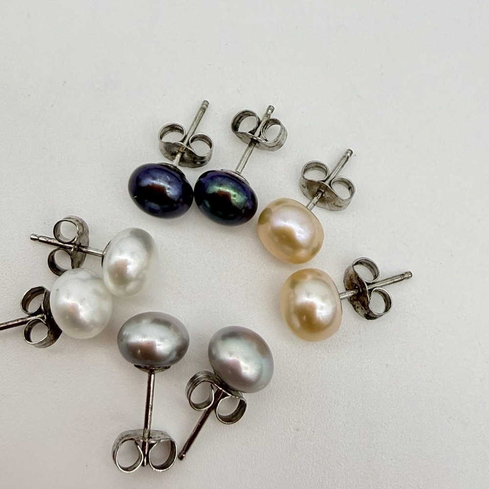 Vtg Honora Freshwater Pearl Earrings 7.5mm Studs Peacock White Gray Set Of 4